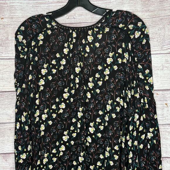 Jessica Simpson Floral Crinkle Fabric Crochet Lace Long Sleeve Top Size 3XL Plus - Picture 9 of 16